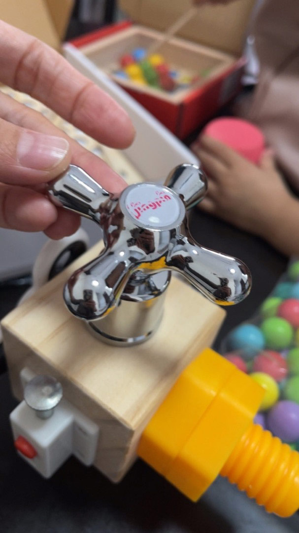 BusyCube, un giocattolo didattico 7 in 1 che stimola tutte le aree dello sviluppo del bambino - Image 9