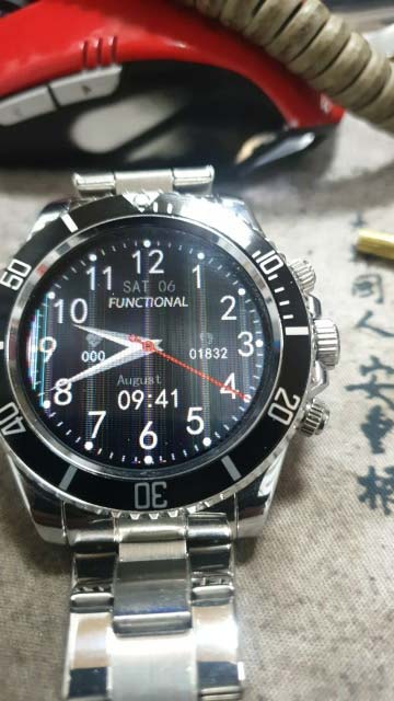 CasualWatch, un elegante smartwatch da uomo - Image 10