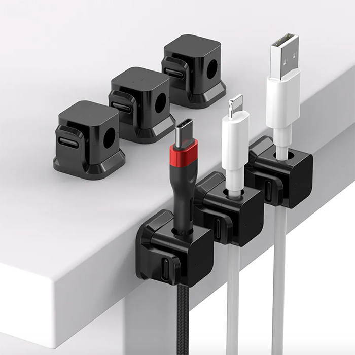 Installazione facile dell\'organizzatore di cavi con il design autoadesivo!