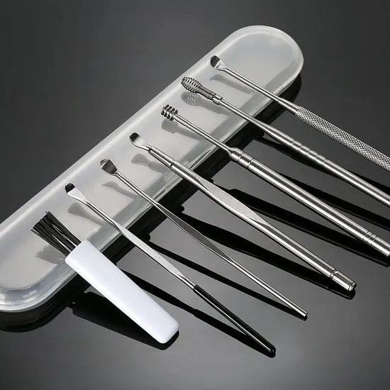 EarCleaningKit, set da 7 pezzi con accessori per una pulizia sicura delle orecchie