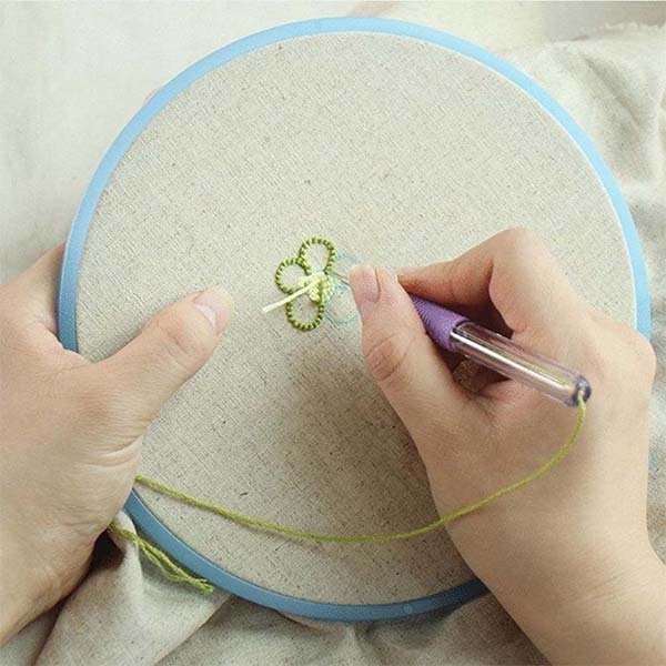 EmbroideryKit, un set da 136 pezzi: fili e altri accessori da ricamo più comuni - Image 8