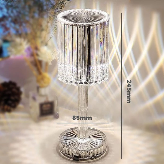 Questa moderna lampada da tavolo ti permette di scegliere tra il bianco e ben altre 16 diverse tonalità di colore!