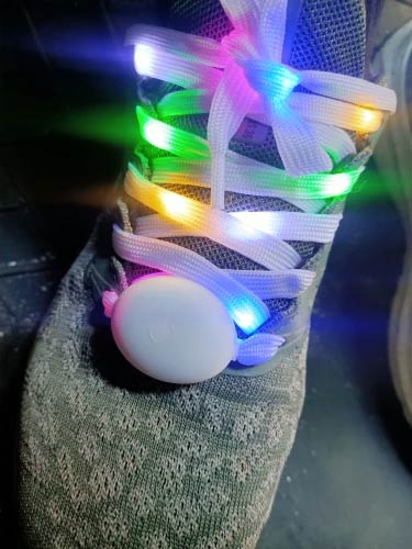 LedLaces, stringhe luminose - bianche con led colorati - Image 2