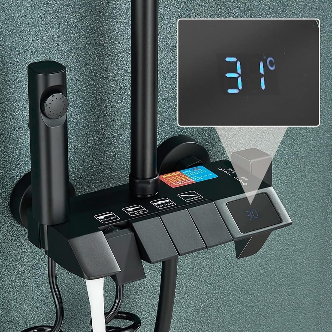 Design moderno con display digitale della temperatura dell'acqua.