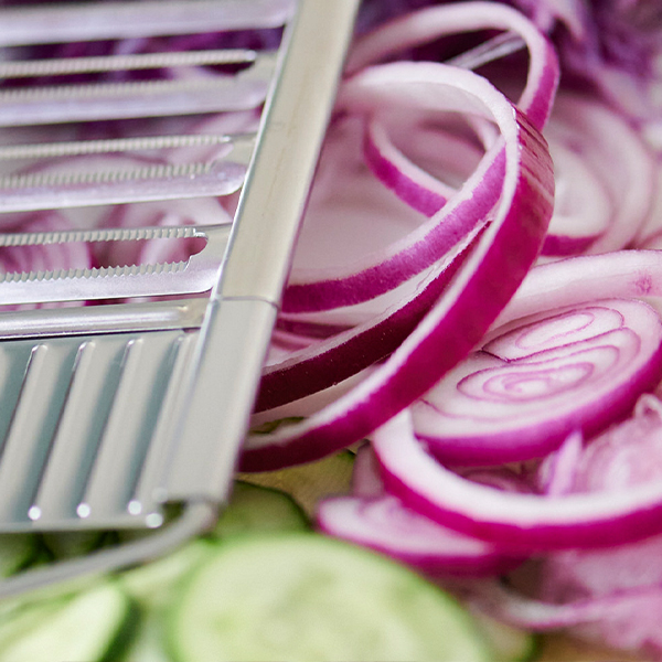 MultiSlicer, tagliaverdure multifunzionale con supporto ergonomico antiscivolo e 3 diverse lame - Image 2