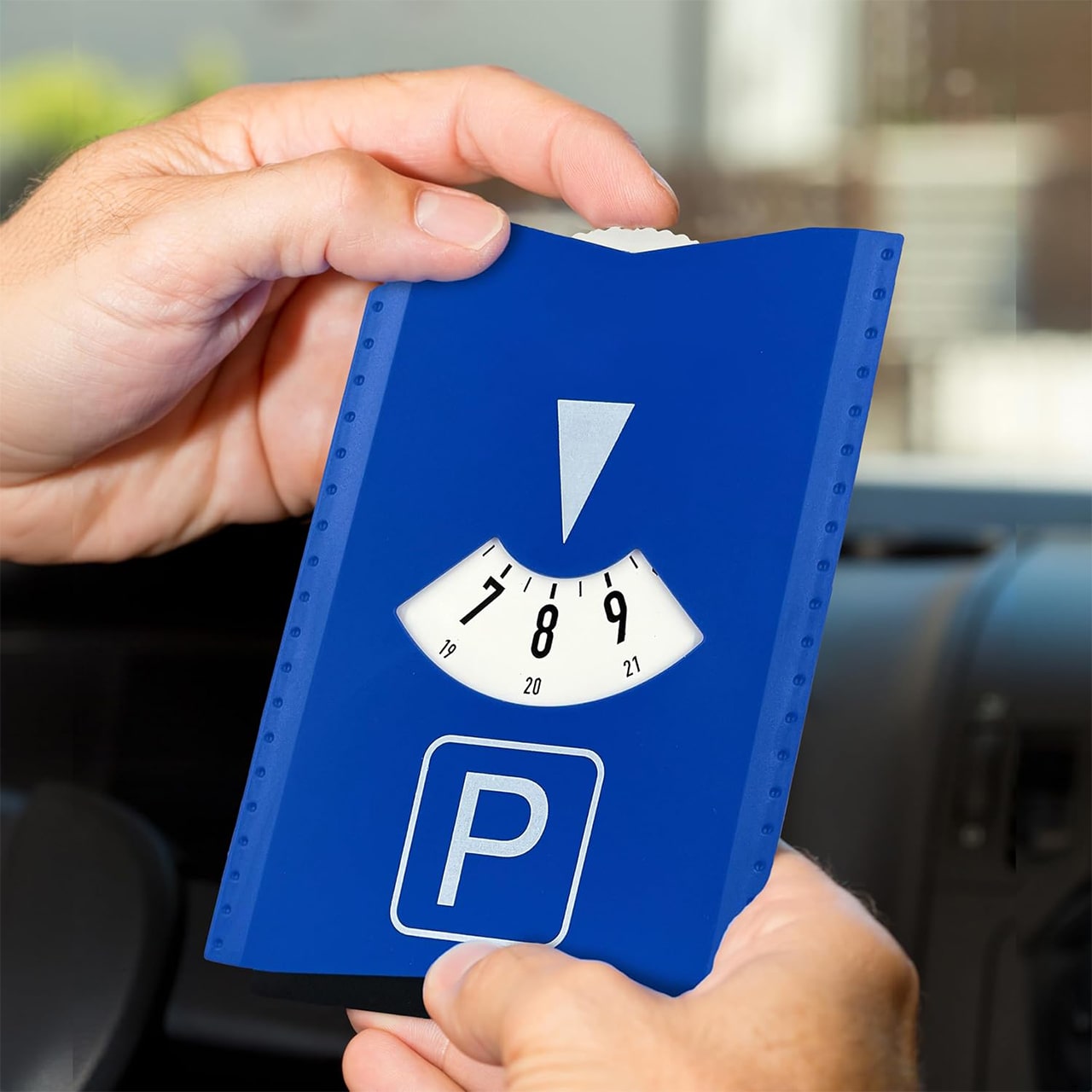 Il parcometro rende il parcheggio senza preoccupazioni.