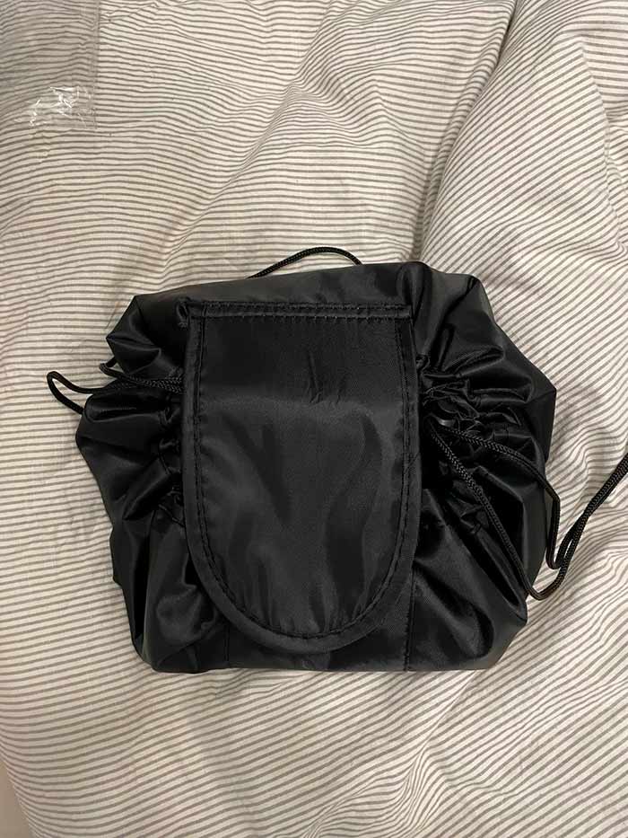 Pouch, una pochette da donna per conservare vari accessori - Image 8