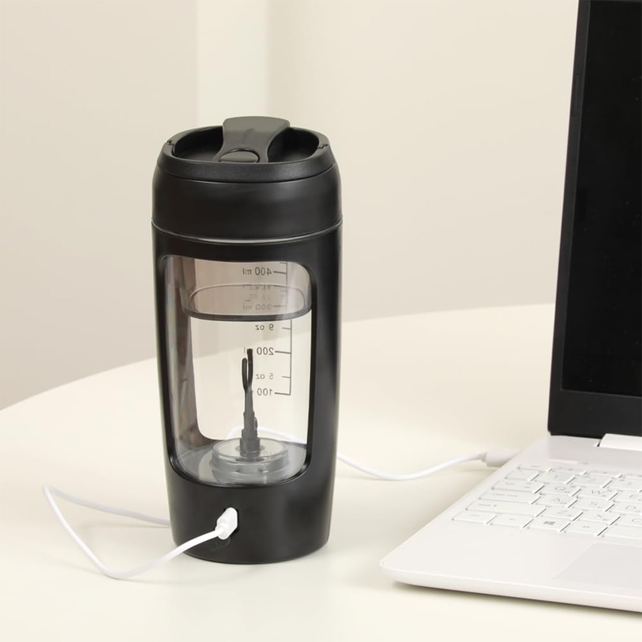ProteinShaker, un frullatore elettrico con un contenitore che è anche una bottiglia - Image 8