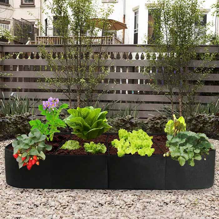 Un letto da giardino fornisce le condizioni più ottimali per la crescita delle piante!