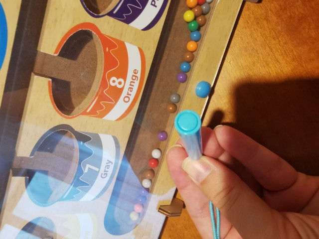 SortBoard, un giocattolo didattico per ordinare e imparare i colori - Image 10