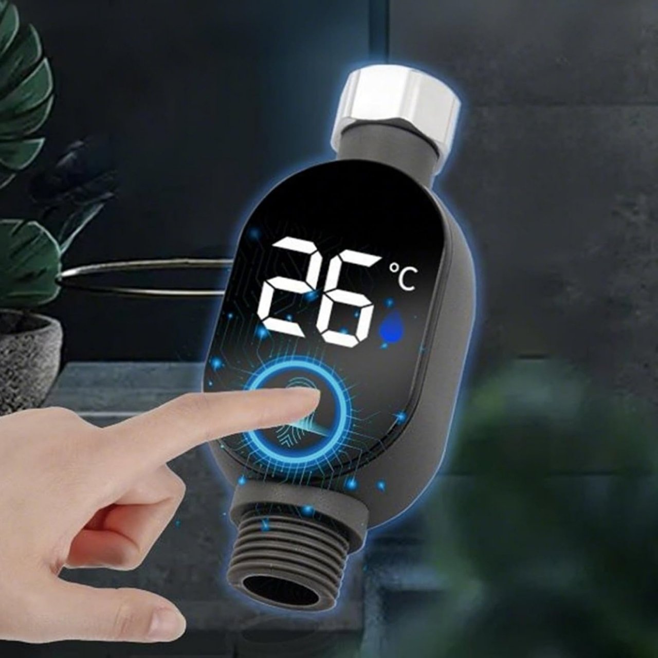 Il termometro visualizza la temperatura esatta e la indica con 3 luci indicatrici: blu (0℃ - 28℃), verde (29℃ - 39℃), rosso (39℃ - ＞99℃).