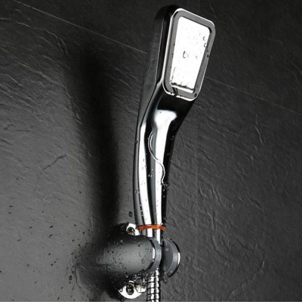 TurboShower, doccia a mano con getto potente e bsaso consumo energetico - Image 4